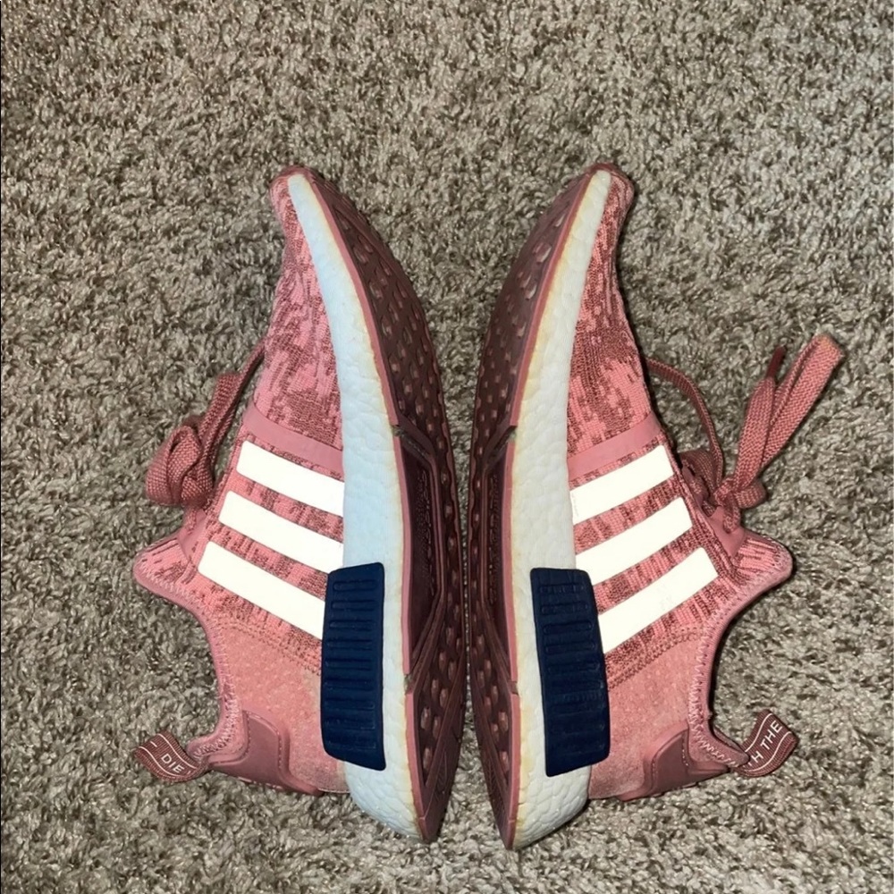 adidas NMD R1 Primeknit Raw Pink
